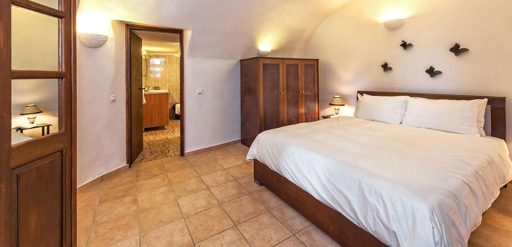 Nereids Villa Santorini Megalochori  Esterno foto